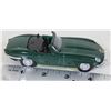 Image 1 : MAISTO DIE CAST JAGUAR CABRIOLET SCALE 1/38