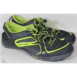 VASQUE MENS SIZE 10 TRIATHLON SHOE