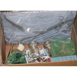 MIXED BOX WITH 3 CANNING JARS, PLACEMAT &