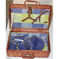 NEW WOODEN PICNIC BASKET