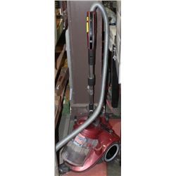 HOOVER VACUUM CLEANER