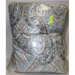 KING SIZE YVETTE MODERN PAISLEY PATTERN COMFORTER