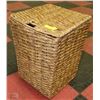 Image 1 : HEAVY DUTY WICKER LAUNDRY BASKET
