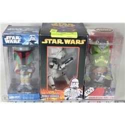 COLLECTION OF 3 ASSORTED STAR WARS COLLECTIBLE