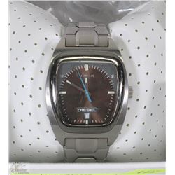 MENS DIESEL WATCH IN BOX- WORKING