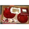 Image 1 : BOX WITH SHOWHOME DÉCOR - 7 PLATES, POTPOURRI IN