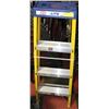 Image 1 : NEWLITE 4' LADDER