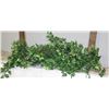 Image 1 : 4 ARTIFICIAL HANGING PLANTS