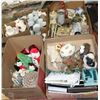 Image 1 : PALLET OF ASSORTED GLASSWARE, DECORATIONS,
