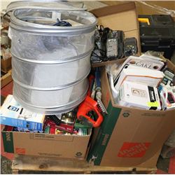 PALLET OF ASSORTED ITEMS INCL EXTENSION CORDS