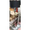 Image 1 : CHROME AND BLACK FLOOR LAMP