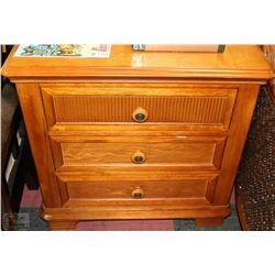 WOOD 3 DRAWER NIGHT STAND