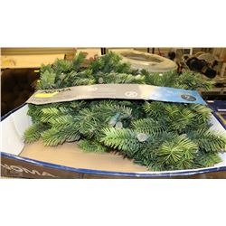 LARGE LIGHTED WREATH