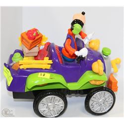 ANIMATED DISNEY TOY CAR WITH GOOFY