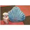 Image 1 : LOT OF TWO DECORATIVE VASES
