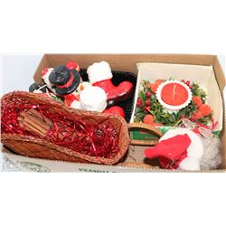 LOT OF CHRISTMAS DECORATIONS