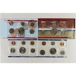 1984 & 1994 US MINT SETS P/D (WITH ENVELOPES)