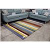 Image 2 : 5' X 7' AREA RUG