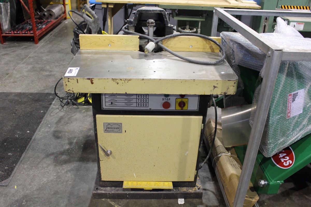 HEAVY DUTY COMMERCIAL ROUTER TABLE