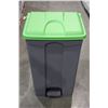 Image 2 : 90L COMMERCIAL GARBAGE CAN