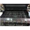 Image 2 : CHAR-BROIL STAINLESS STEEL 6 BURNER GRILL