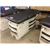 Image 3 : RITTER BY MIDMARK 204 ELECTRIC MEDICAL EXAMINATION BED, WITH MOBILE LEATHER STOOL AND SIDE TABLE