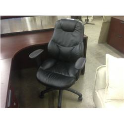 BLACK LEATHER TUFTED  EXECUTIVE CHAIR