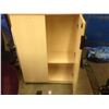 Image 2 : MAPLE 41/2' DOUBLE DOOR BOOKCASE