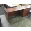 Image 2 : AUTUMN MAPLE 60X30" SINGLE PEDESTAL DESK