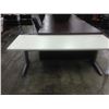 Image 2 : KI 6' ADJUSTABLE HEIGHT PROGRAMMERS TABLE