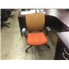 Image 2 : ORANGE MESH BACK TASK CHAIR