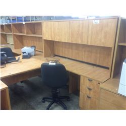 MAPLE 6X6' CORNER COMPUTER DESK WITH HUTCH