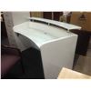 Image 2 : BEIGE GLASS TOP 6' RECEPTION DESK
