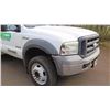 Image 16 : 2005 Ford F450 Stake Bed Flatbed Truck w/ Lift Gate, 12 Foot Bed  (Lic. 635 TTS)