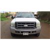 Image 2 : 2005 Ford F450 Stake Bed Flatbed Truck w/ Lift Gate, 12 Foot Bed  (Lic. 635 TTS)