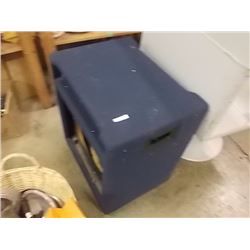 SPEAKER BOX - 16 X 16 - WITH HANDLE