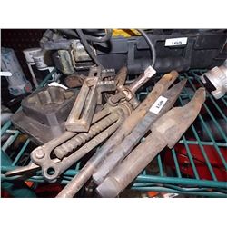 VINTAGE HARDWARE TOOLS - 8 PC