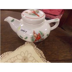 TEA POT - CARDINALS CARDINAUX