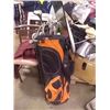 Image 1 : GOLF BAG AND CLUBS
