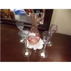 WINE GLASSES & DECANTER