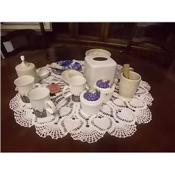 TABLE LOT OF COLLECTABLES AND OTHER - SOAP STONE, CUPS, BOWLS AND MORE