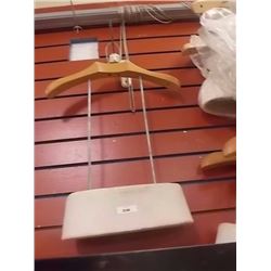 CLOTHING DISPLAY - SHOULDERS ON STAND - TALL