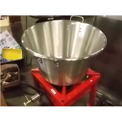 LARGE STAINLESS STEEL POT