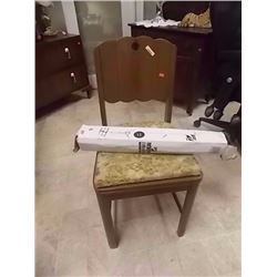 VINTAGE SIDE CHAIR