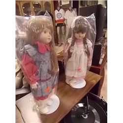 COLLECTOR DOLLS - 2 TTL