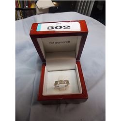RING - 12 PERIDOT & 6 DIAMONDS IN STERLING SILVER BAND DESIGN - RETAIL ESTIMATE $650