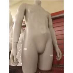 MANNEQUIN - THIGH TO NECK - MALE - WITH ARMS