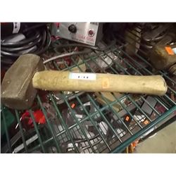 SHORT HANDLES SLEDGE HAMMER