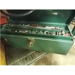 METAL TOOL BOX AND CONTENTS