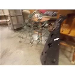 WINE RACK - 12 BOTTLE HOLDER & DECORATIVE WROUGHT IRON TREE